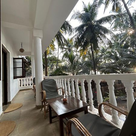 Silent Beach Resort Mandrem Exterior foto