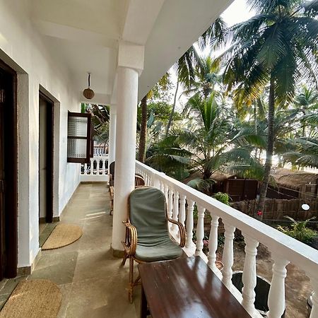 Silent Beach Resort Mandrem Exterior foto