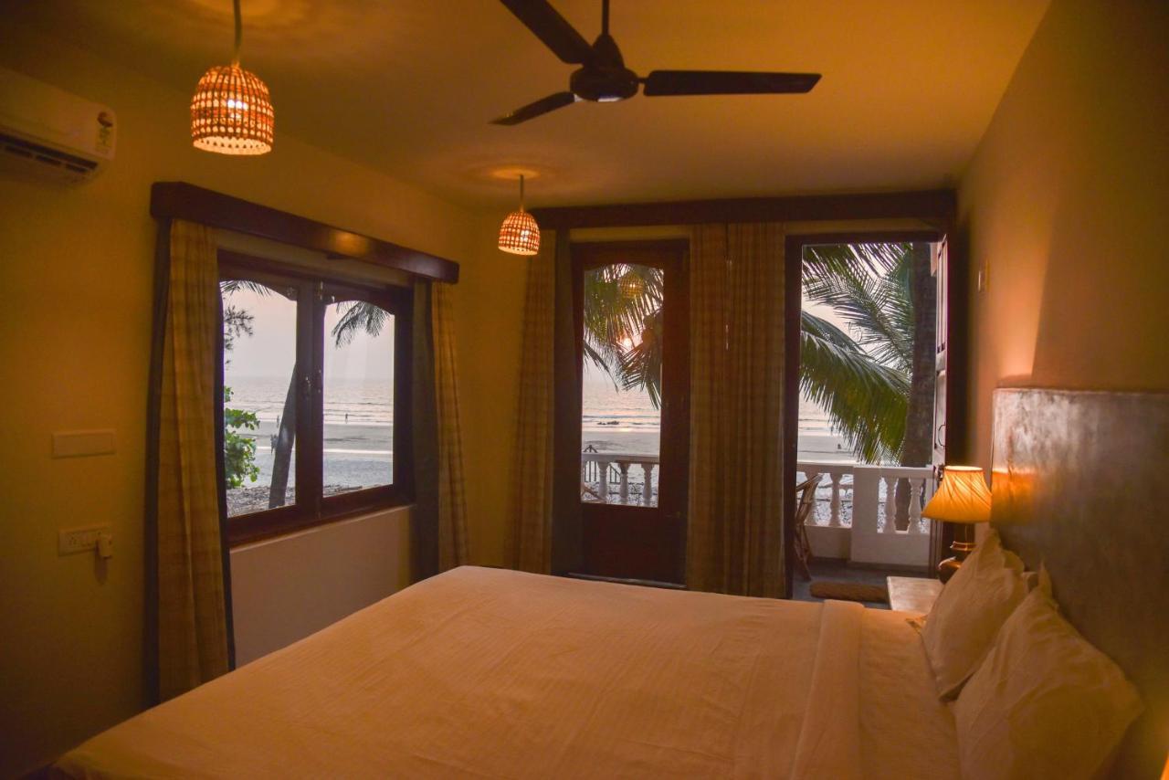 Silent Beach Resort Mandrem Exterior foto