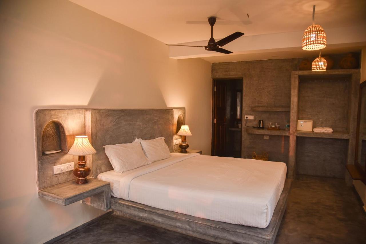 Silent Beach Resort Mandrem Exterior foto