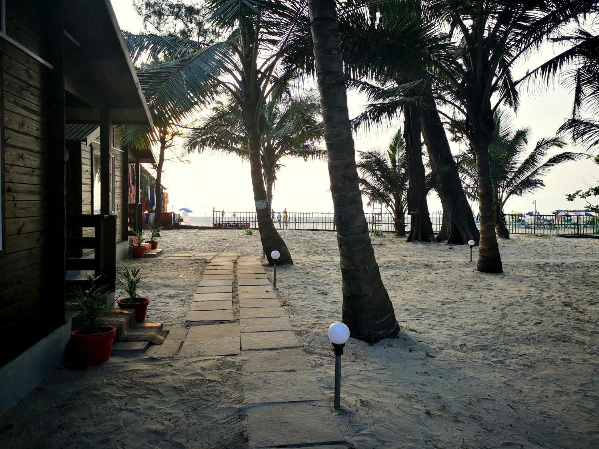 Silent Beach Resort Mandrem Exterior foto