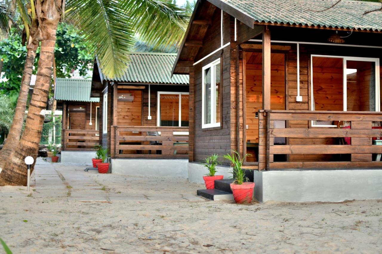 Silent Beach Resort Mandrem Exterior foto