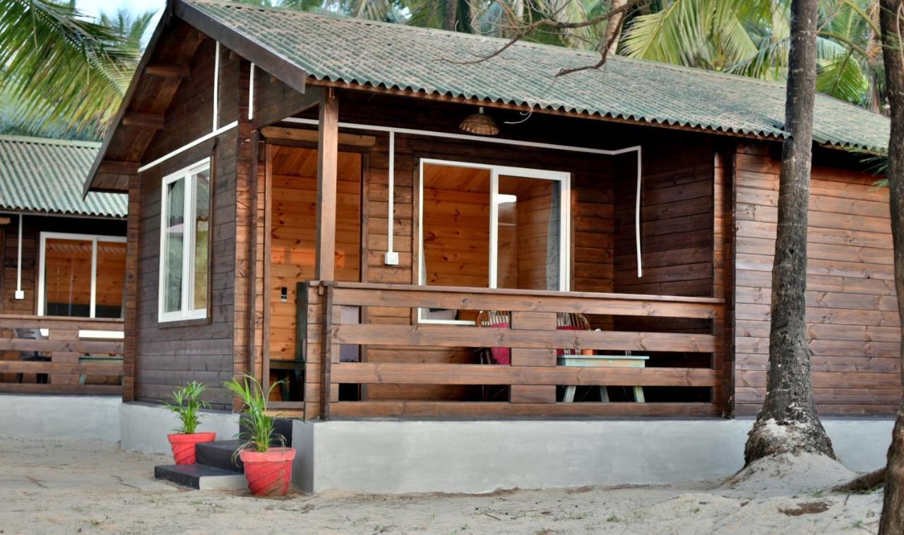 Silent Beach Resort Mandrem Exterior foto